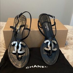 Chanel CC thong sandals.